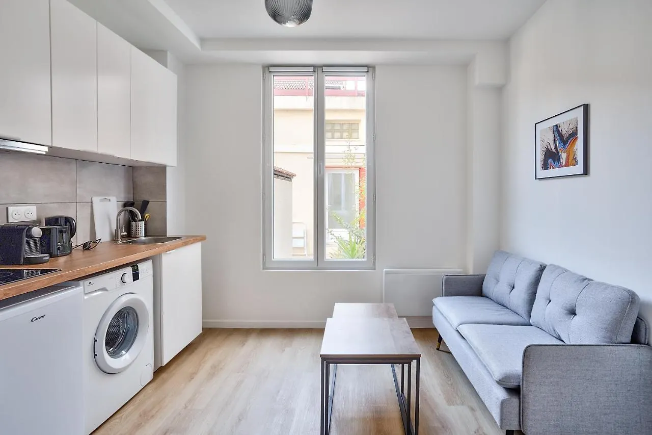 Residence Paris Ivry House