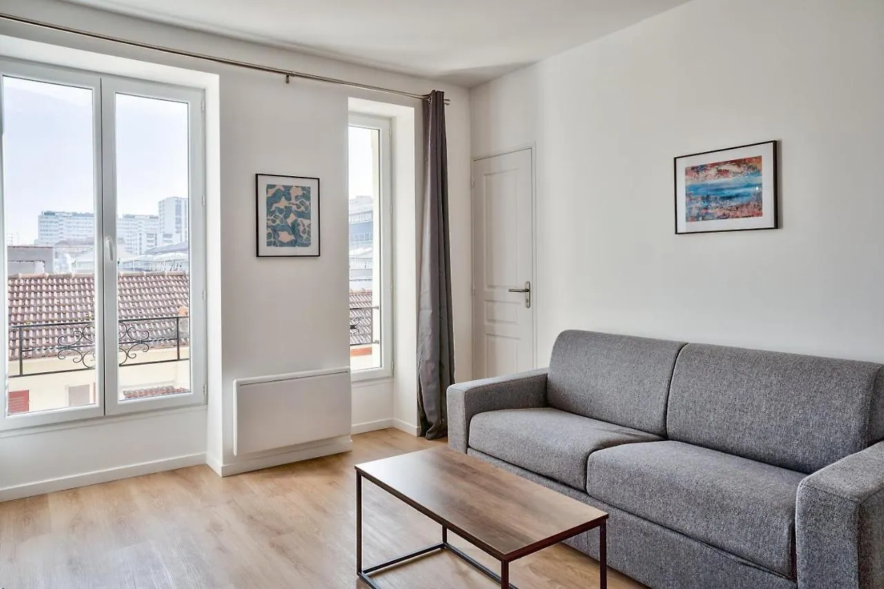 Residence Paris Ivry House Франция